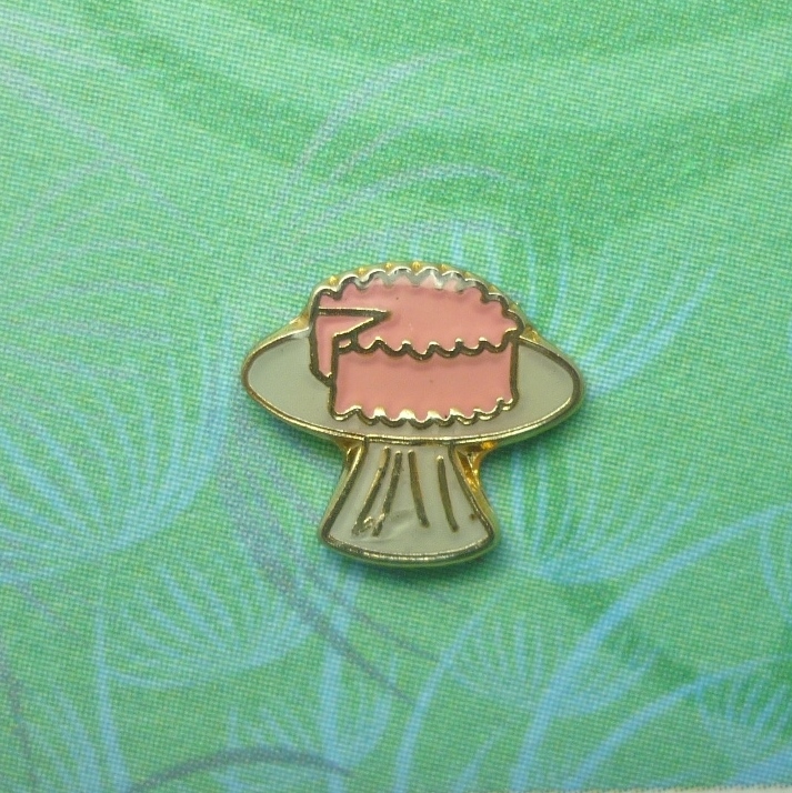 Cake on a Plate - Charm for Memory Lockets