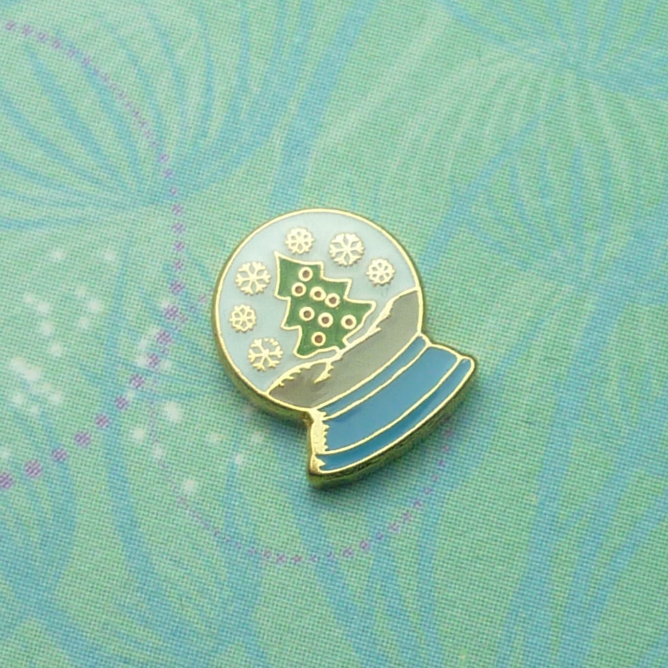 Christmas Snow Globe - Charm for Memory Lockets