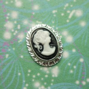 Elegant Silver Cameo Charm - Charm for Memory Lockets