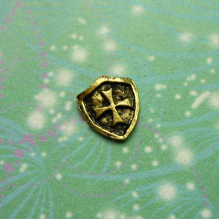 Gold Shield - Charm for Memory Lockets