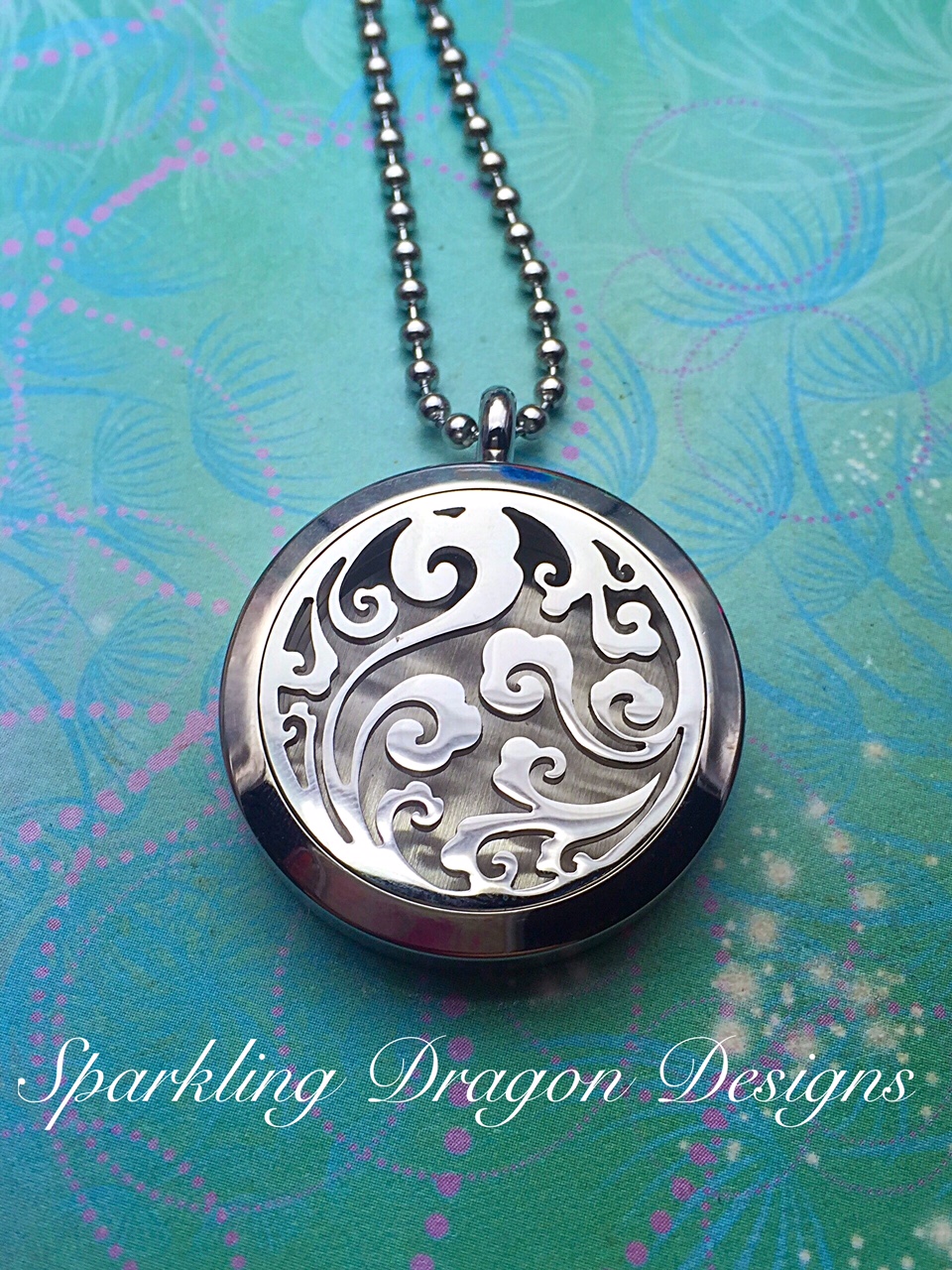 Aromatherapy Locket - Swirls - Image 8