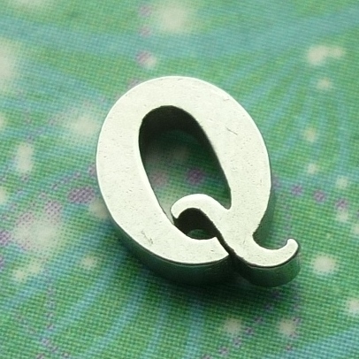 Letter Charm Silver - Q - Charm for Memory Lockets