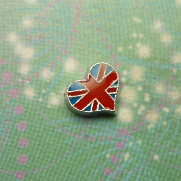 London Flag Heart - Charm for Memory Lockets