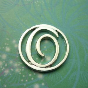 Plate - Alphabet Letter - O - Charm for Memory Lockets
