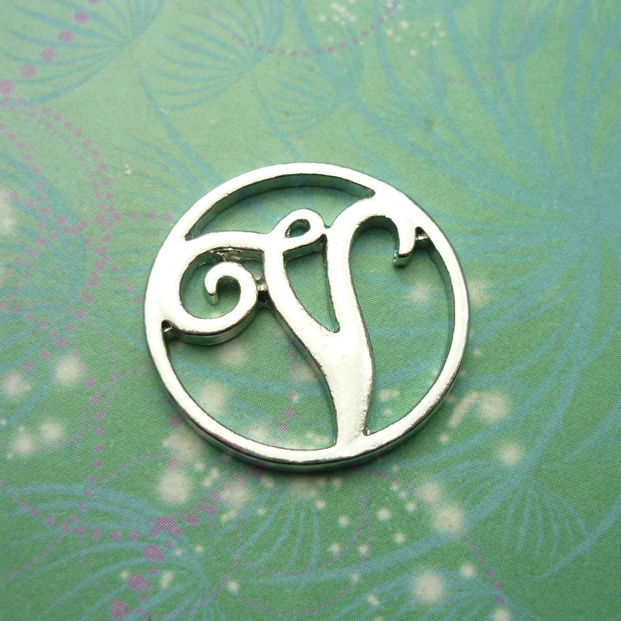 Plate - Alphabet Letter - V - Charm for Memory Lockets