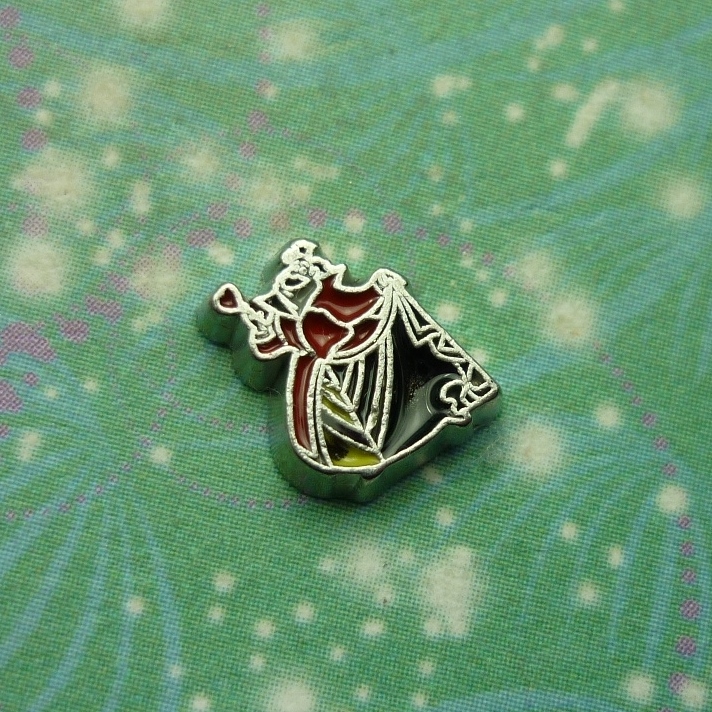 Queen of Hearts - Charm for Memory Lockets