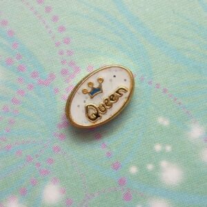 queen charm oval - Charm for Memory Lockets