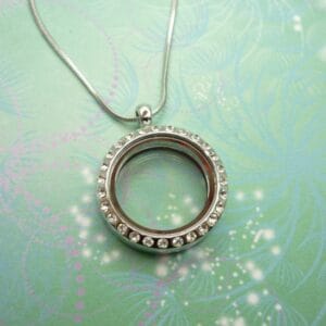 Stainless Steel Locket Petitie
