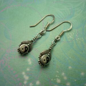 Vintage Sterling Silver Earrings - Black Onyx - 925 Hallmarked - Style 40