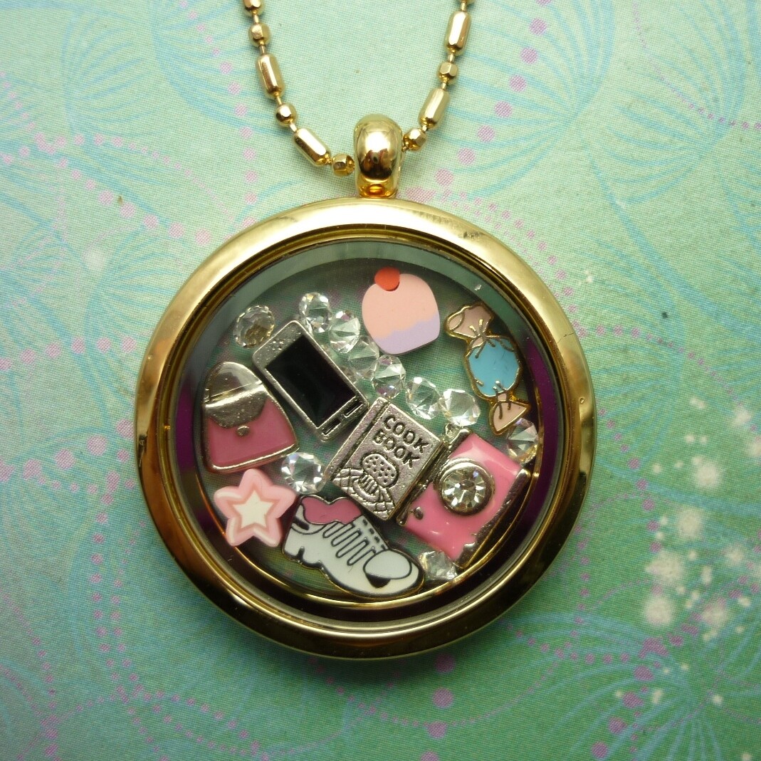 Sparkle Black Clover Flower charm for Personalised Keepsake Jewelry - Image 2