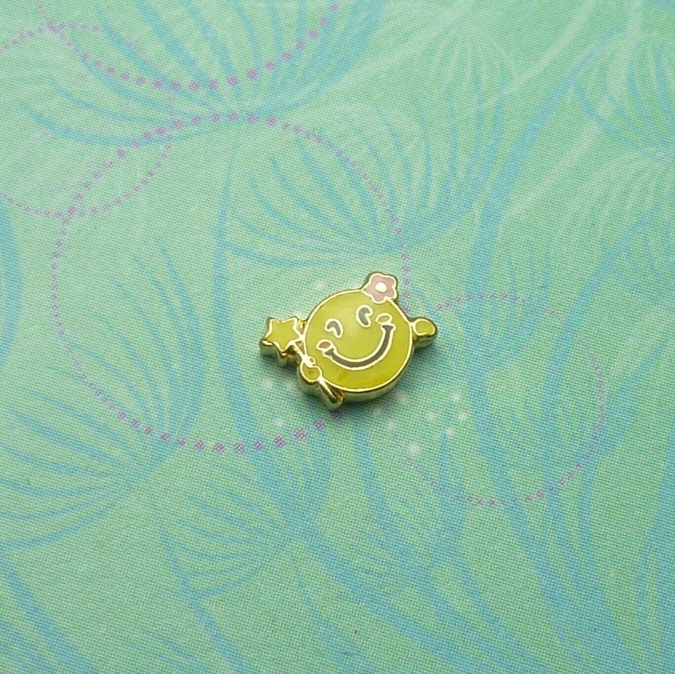 Happy Face Charm Fun Addition For Floating Memory Necklaces Pendants