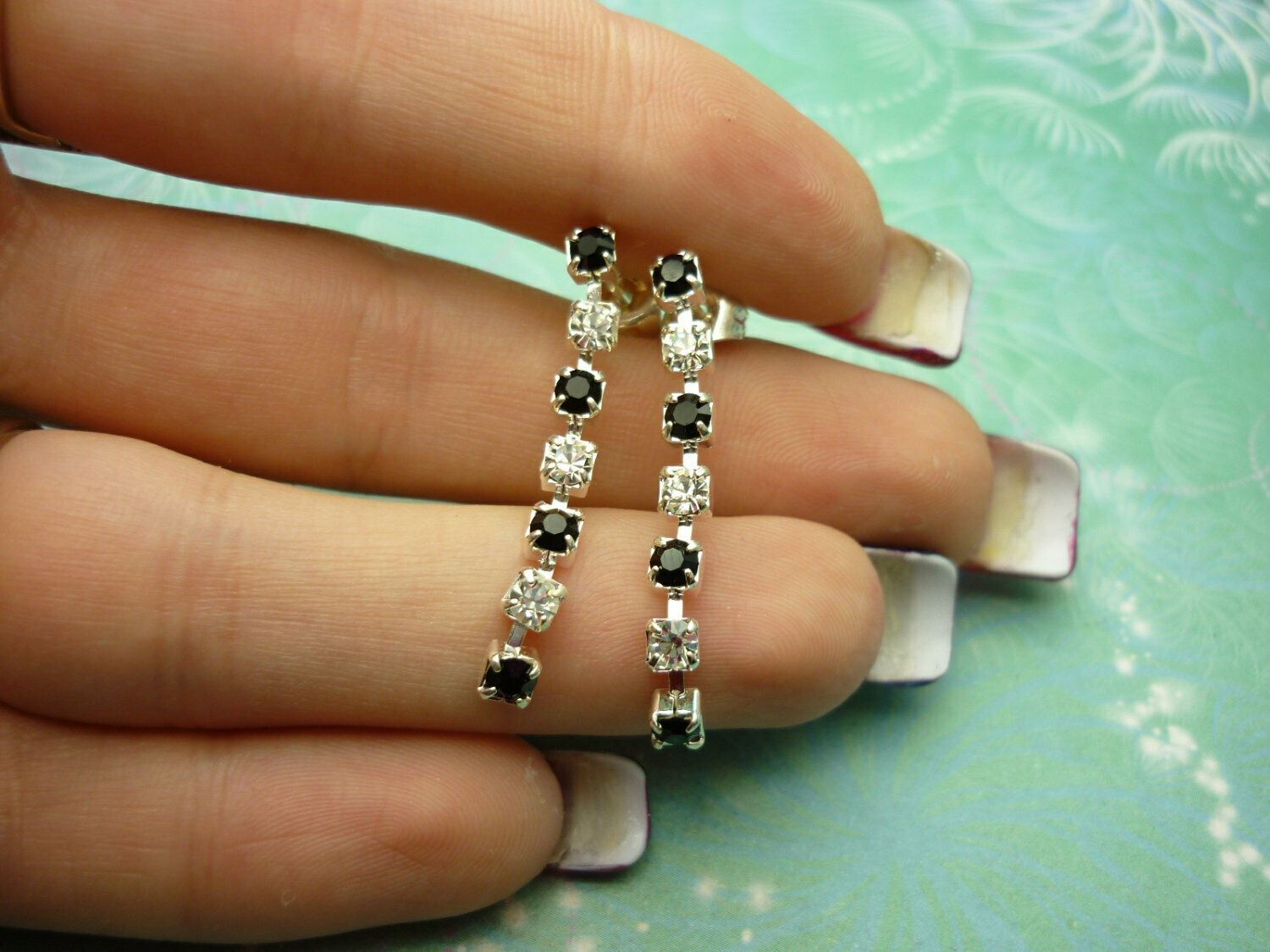 Elegant Vintage Sterling Silver Post Sparkling Earrings - Black and Clear