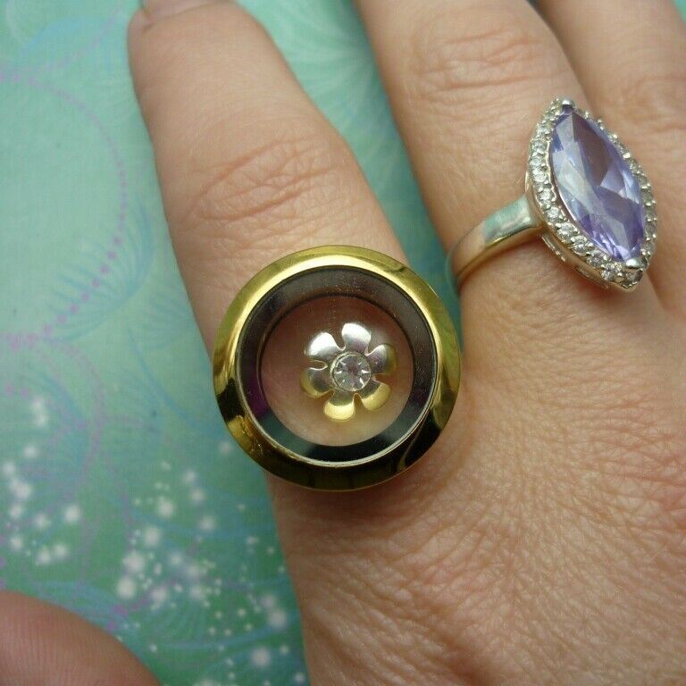 Elegant Stainless Steel Locket Ring - Various Sizes Available - Gold - Image 6