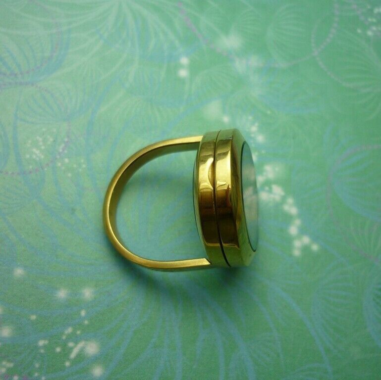 Elegant Stainless Steel Locket Ring - Various Sizes Available - Gold - Image 10