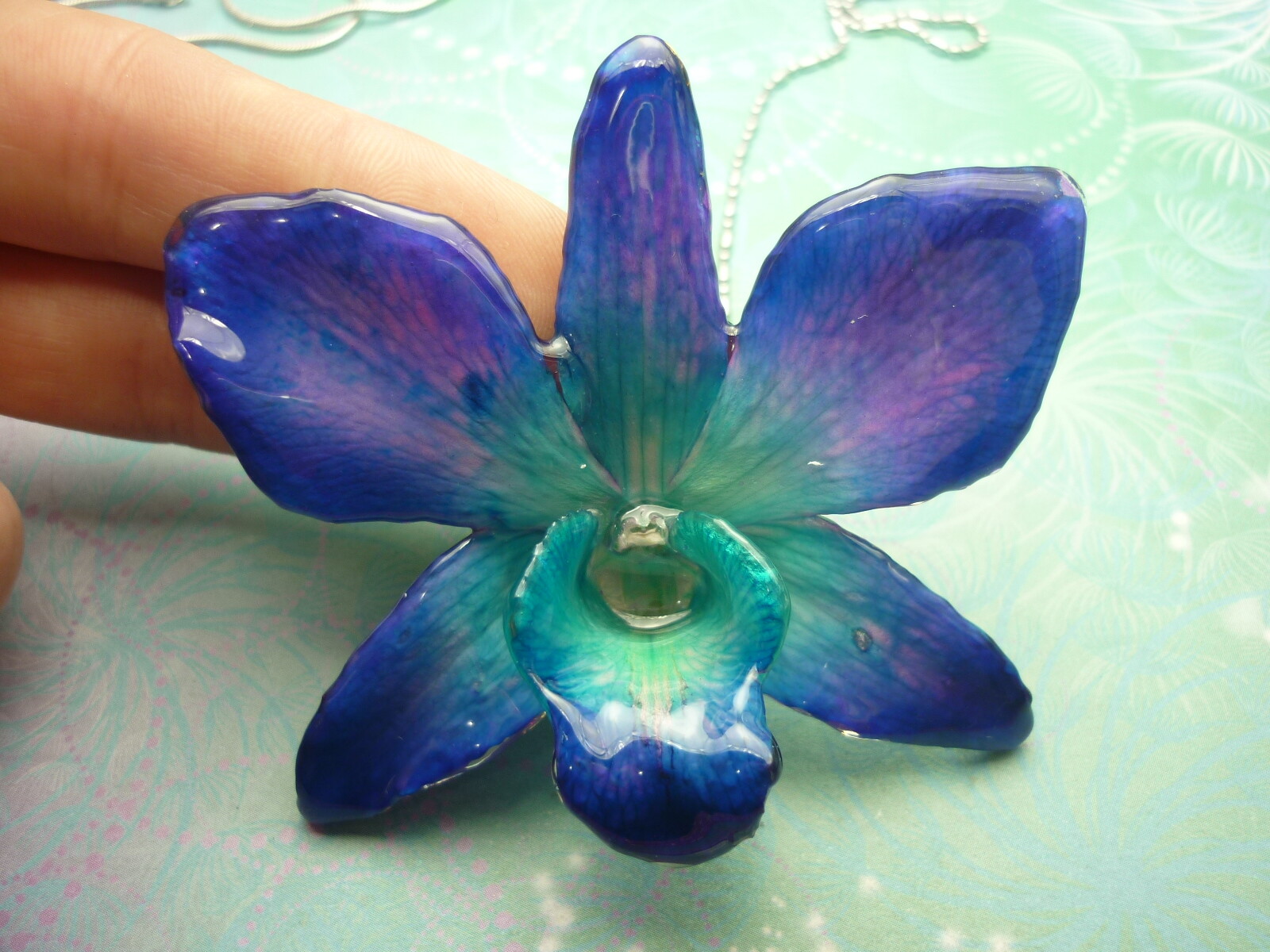Real Orchid Flower Necklace - Cyan/Blue/Purple. Beautiful gift for Mum - Image 7