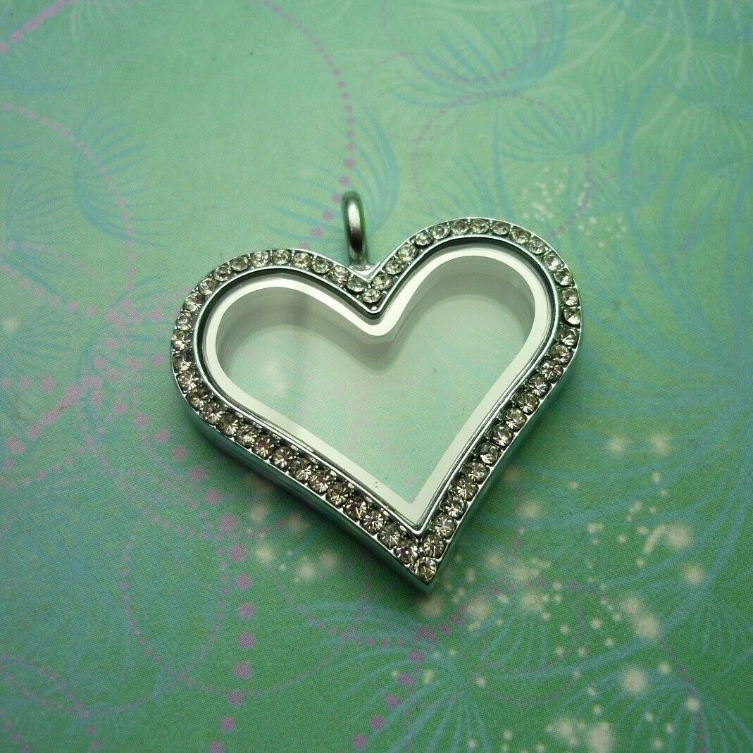 Sparkly Elegant Crystal Heart Locket Jewel Pendant Keepsake Memory Necklace