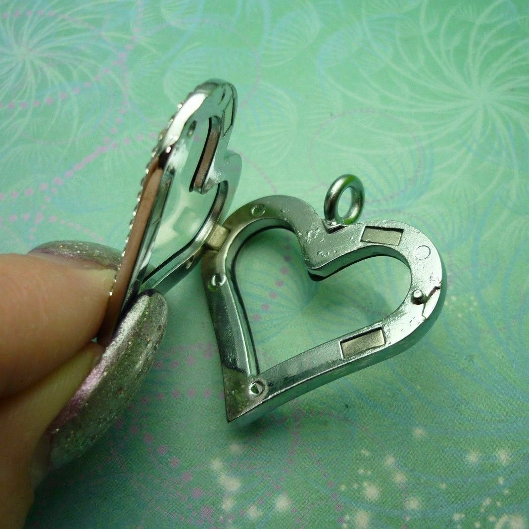 Sparkly Elegant Crystal Heart Locket Jewel Pendant Keepsake Memory Necklace - Image 2