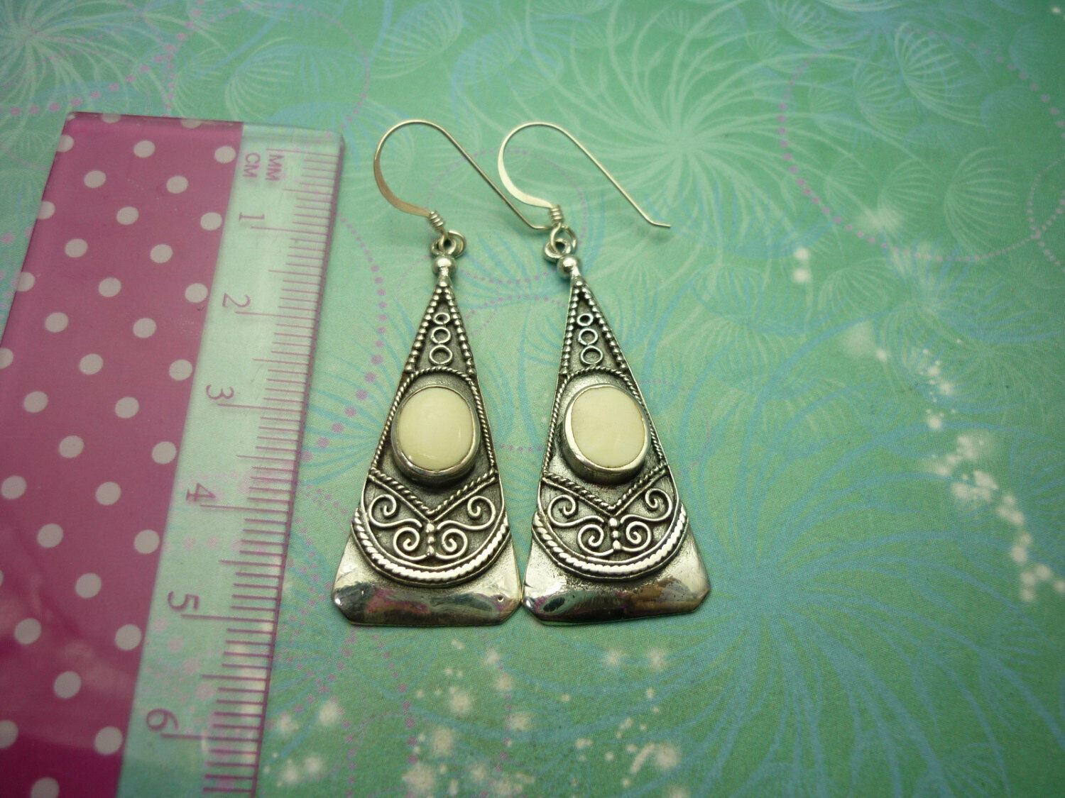 Unique Vintage Sterling Silver Earrings - Shell - a gift for Mum, Aunt, Sister - Image 2