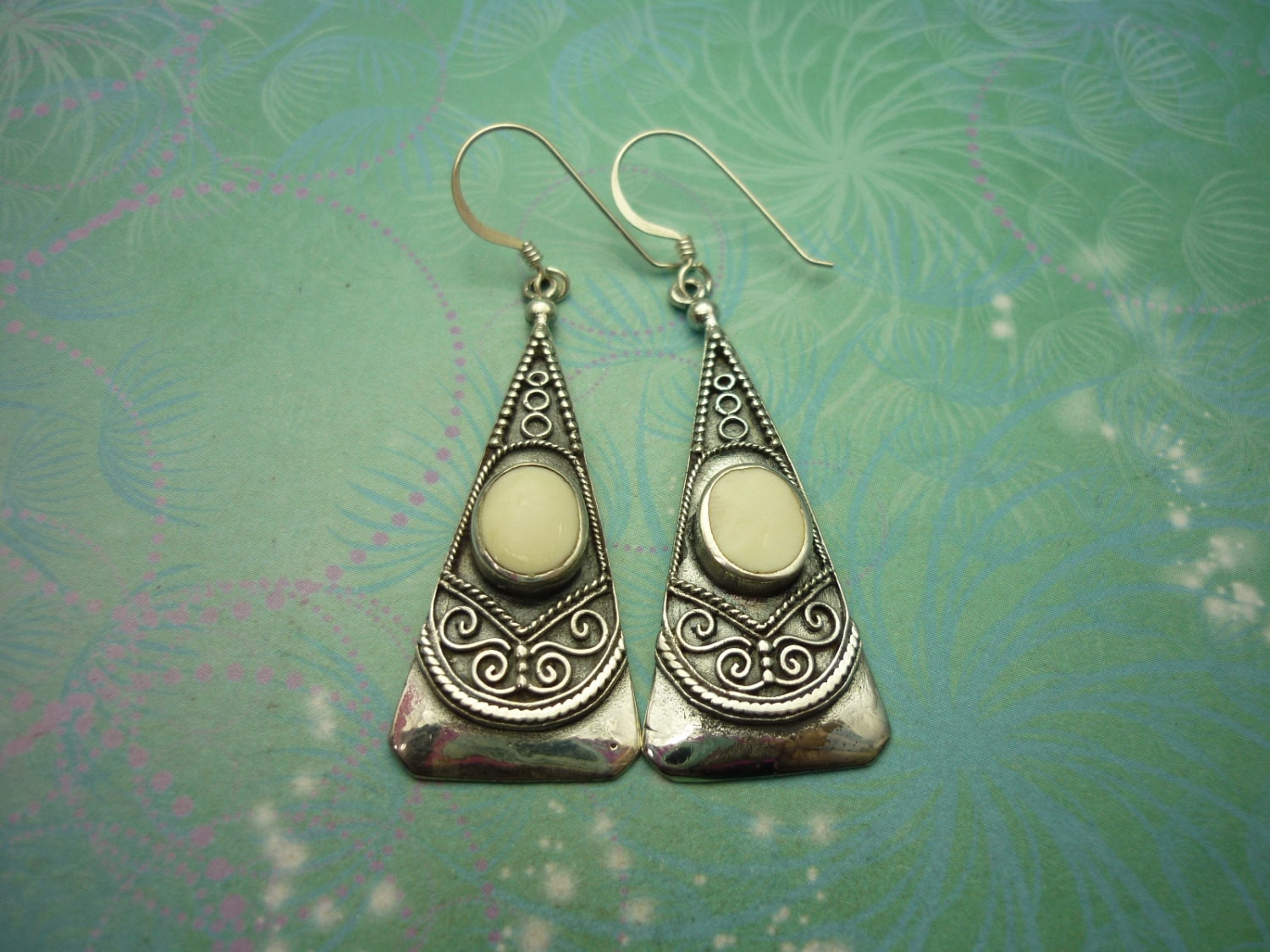 Vintage Sterling Silver Earrings - Shell white stone, edwardian, royal scroll