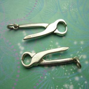 Vintage sterling silver dangle charm - pincers tool nippers