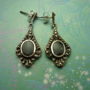 Vintage sterling silver earrings - black onyx - 925 hallmarked - style 37